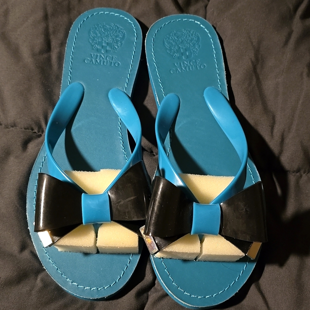 Vince Camuto turquoise bow jelly sandals